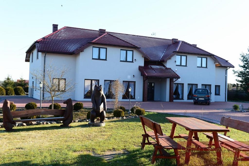 Hotel Monika Makow Mazowiecki Экстерьер фото